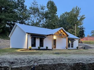 235 Dougherty St, Cumberland City, TN 37050