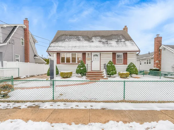 2448 Orange Street, Bellmore, NY 11710