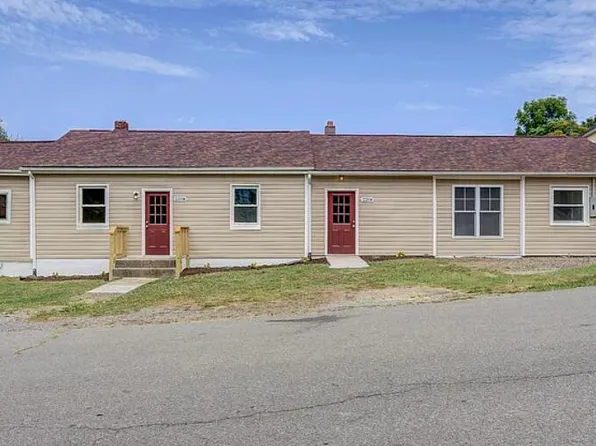 220 9th St, Vinton, VA 24179