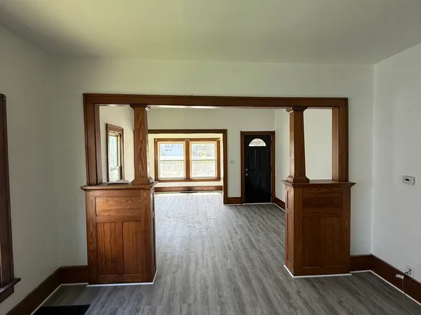 1111 18 1/2 Ave, Rock Island, IL 61201