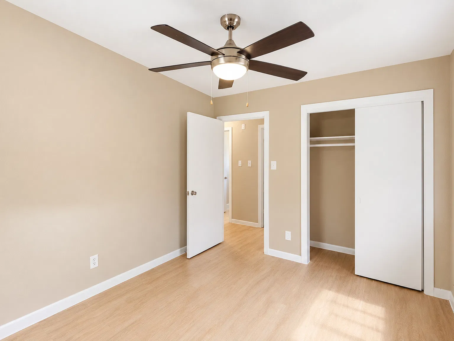 3 bed, 1160 sqft, $1,800 — Photo 3