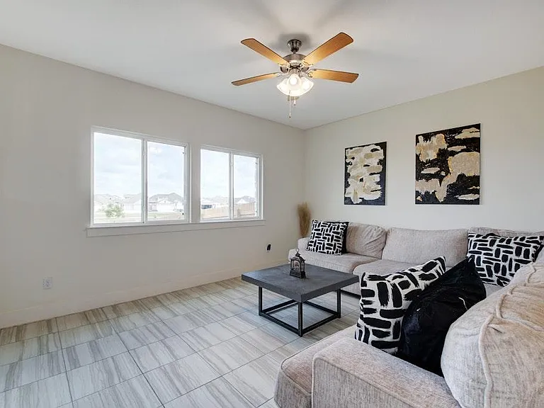 413 White Steppe Way — Photo 5