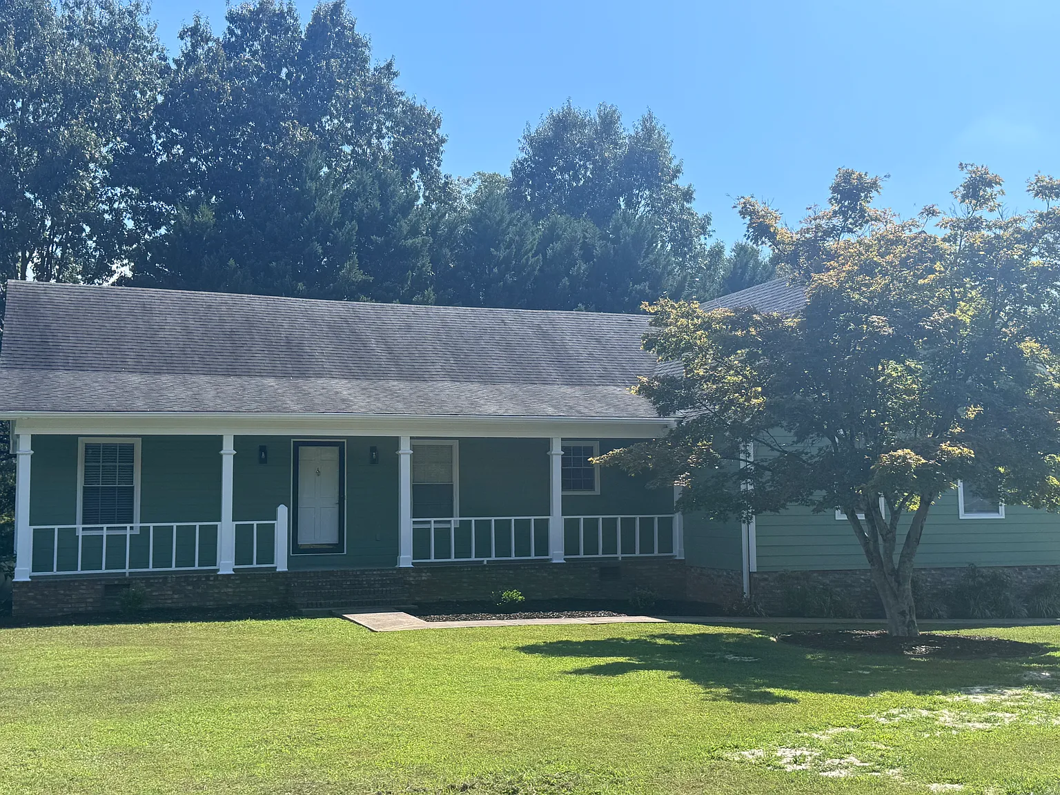 3 bed, 1800 sqft, $2,100 — Photo 1