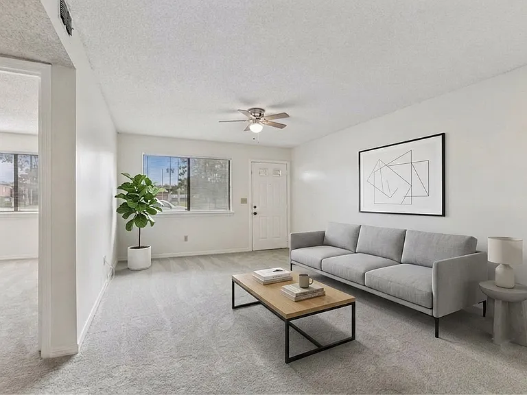 7086 Ponce De Leon Ave — Photo 6