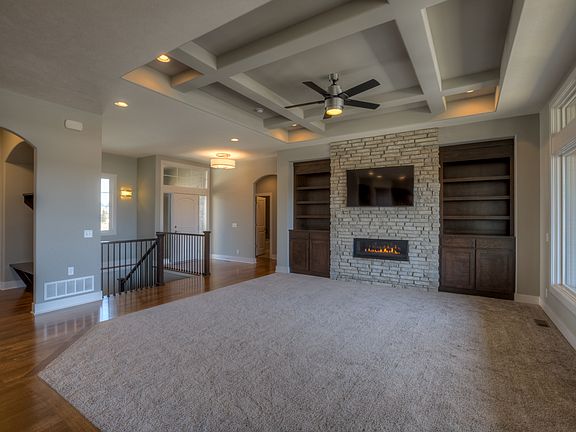 5th image of 10634 S 188th Ave