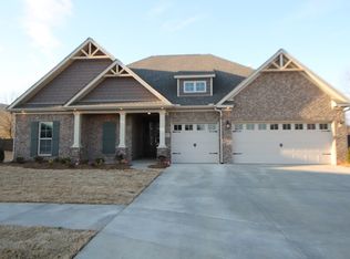 4503 Cattail Cove Cir SE, Owens Cross Roads, AL 35763
