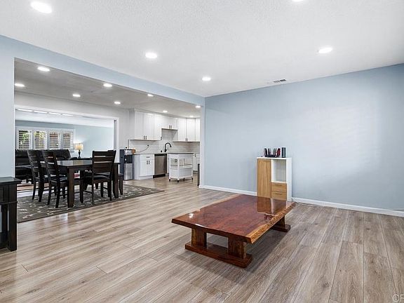 3rd image of 9214 Fenway Rd