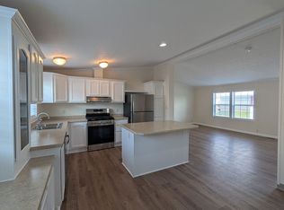 136 Pembrooke Dr, Delmont, PA