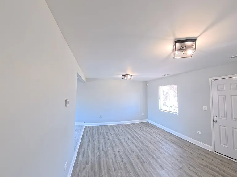 22143 Navaho Ave — Photo 2