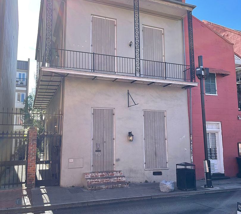 1st image of 410 Dauphine St #2B