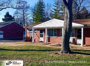 223 Solon Dr APT D, Ballwin, MO 63021