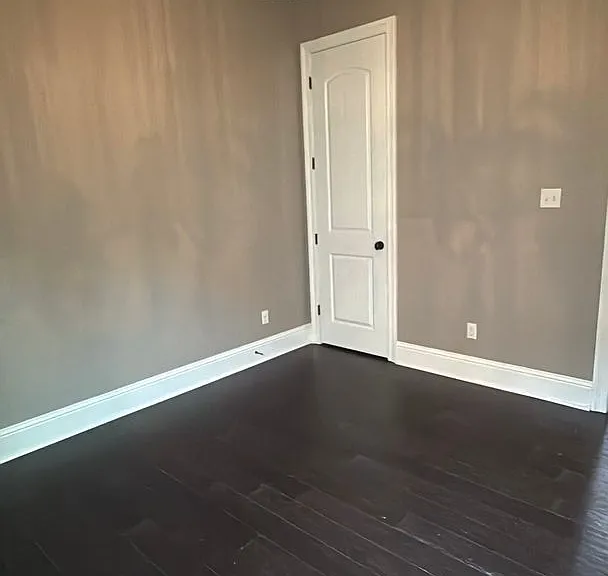 9572 Rochel Dr — Photo 12