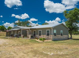 100 Woodstove Rd, Fredericksburg, TX 78624