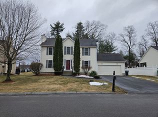9 Hibiscus Way, Nashua, NH 03062