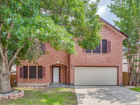 8202 TALKENHORN, Converse, TX 78109