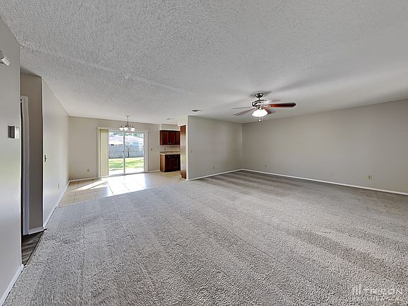3rd image of 10719 Lippizan Dr