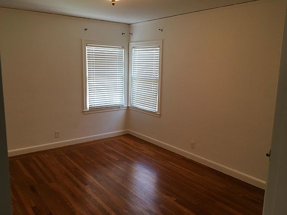 5th image of 1116 El Camino Real