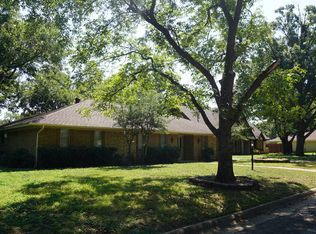 2909 Kircaldy Ct, Arlington, TX 76015