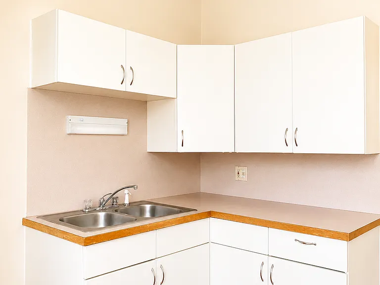 46 Main St #1 — Photo 3