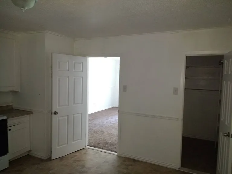 1610 Parkhaven Dr — Photo 11