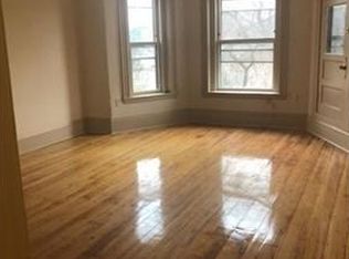 1079 Beacon St APT 4, Brookline, MA 02446
