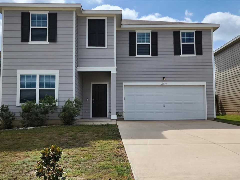 19513 Cloudy Bay Dr
