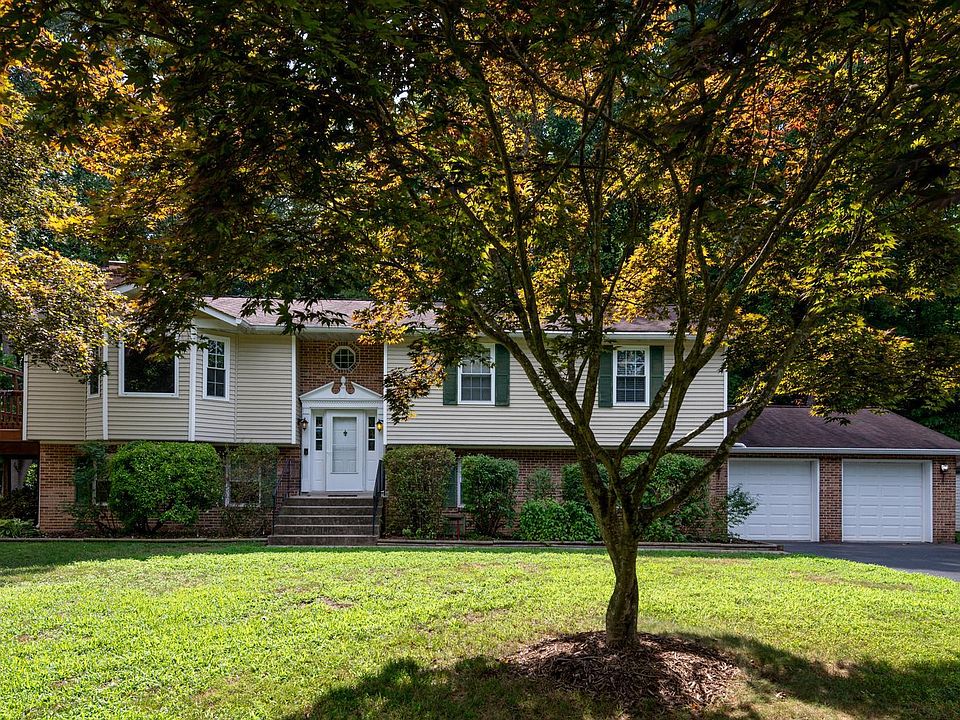 1st image of 2965 Karen Dr