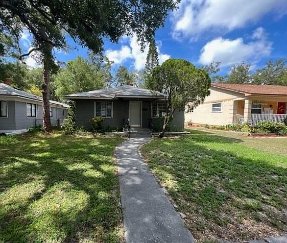 1st image of 952 23RD AVENUE S