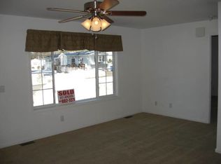 9 Valley Crest Trl, Nashua, NH 03062
