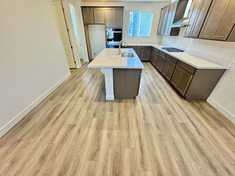 1548 Little Penguin St — Photo 7
