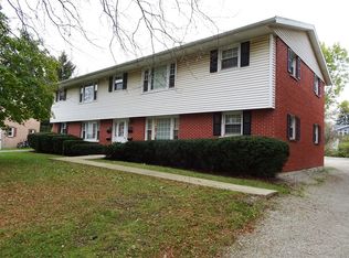 120 Caroline Ct, Geneva, IL 60134