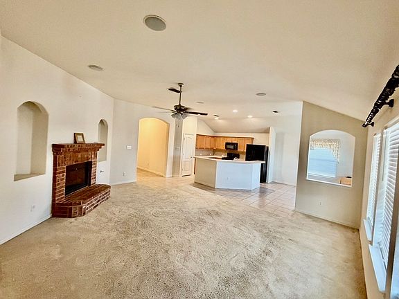 4th image of 6633 Sierra Madre Dr