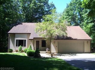 13403 Woodland Ct, Big Rapids, MI 49307