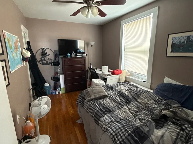 344 E 8th St #3 — Photo 7