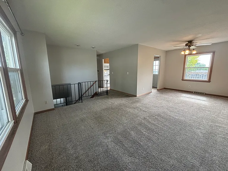 2914 Woodland Ln — Photo 9