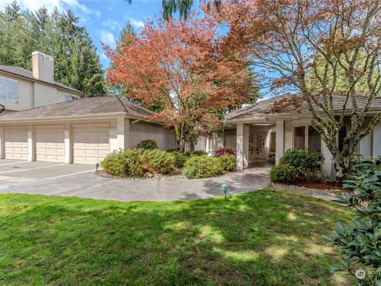 18208 NW Montreux Drive, Issaquah, WA 98027