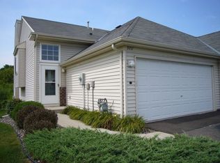 9711 Annapolis Ln N, Maple Grove, MN 55369