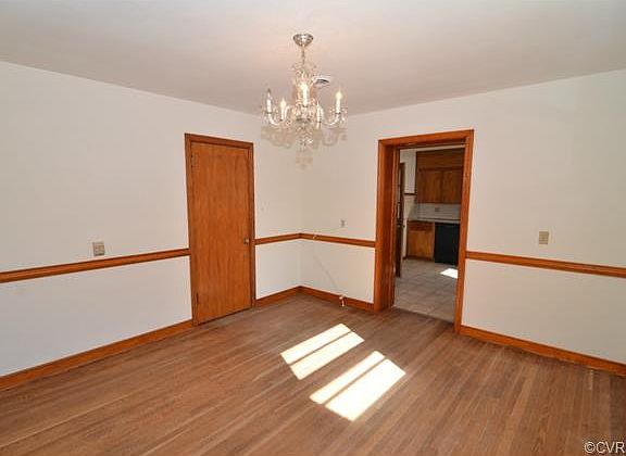5th image of 2612 Gay Ave