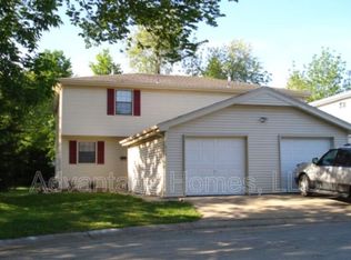 7838 W 61st Ter, Overland Park, KS 66202