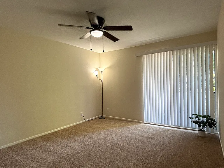 Unit 210B:
Primary Bedroom