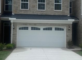 40055 Premier Dr, Plymouth, MI 48170