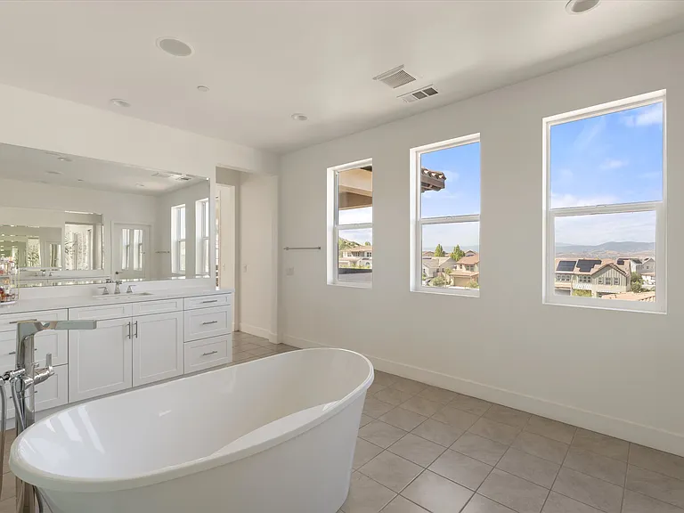 18827 Juniper Springs Dr — Photo 24