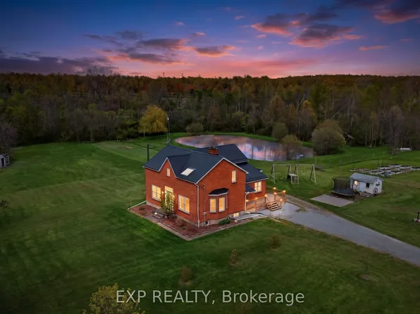 2266 Pettit Rd, Fort Erie, ON L2A 5M4