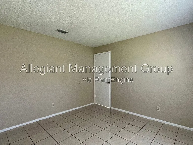 7107 Blair Dr — Photo 14