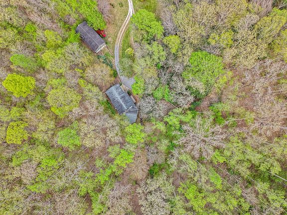3rd image of 380 Newman Rd