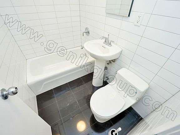 5th image of 181 E Broadway APT 3C