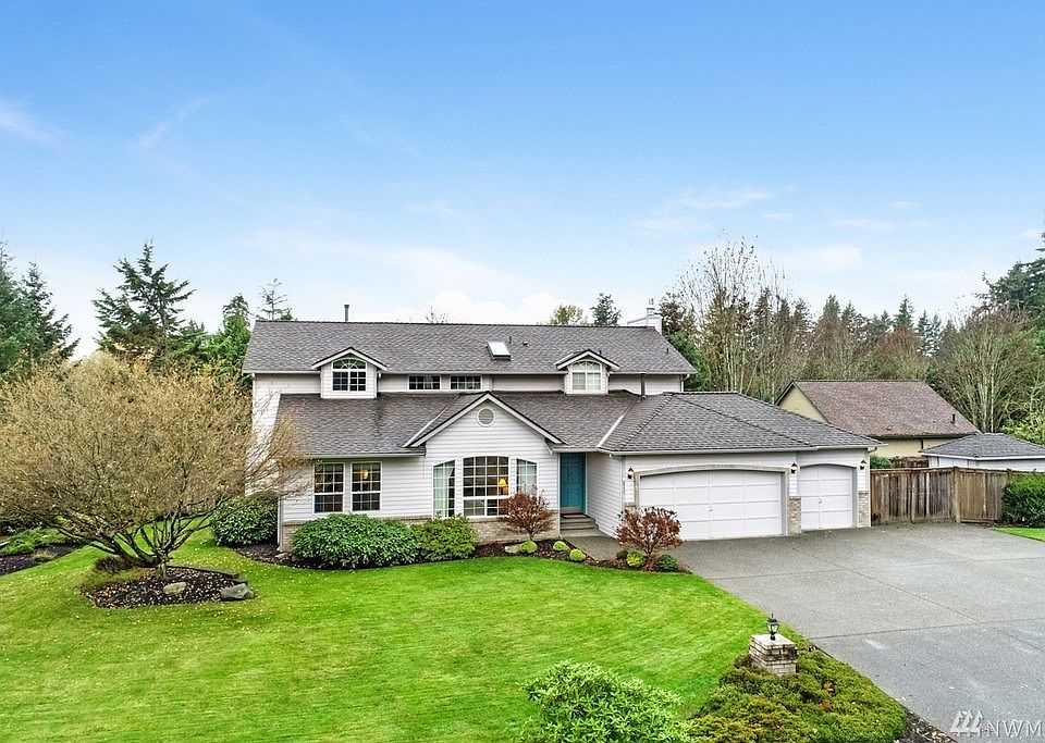 1st image of 812 199th Ave E