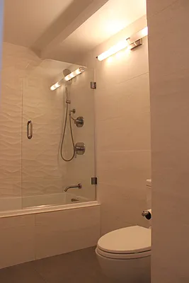 Sold by Shah Samira, LREB | media 17