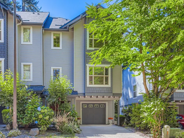 2105 NE 50th Way, Hillsboro, OR 97124