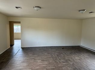 902 SW Rogue River Ave #B, Grants Pass, OR 97526